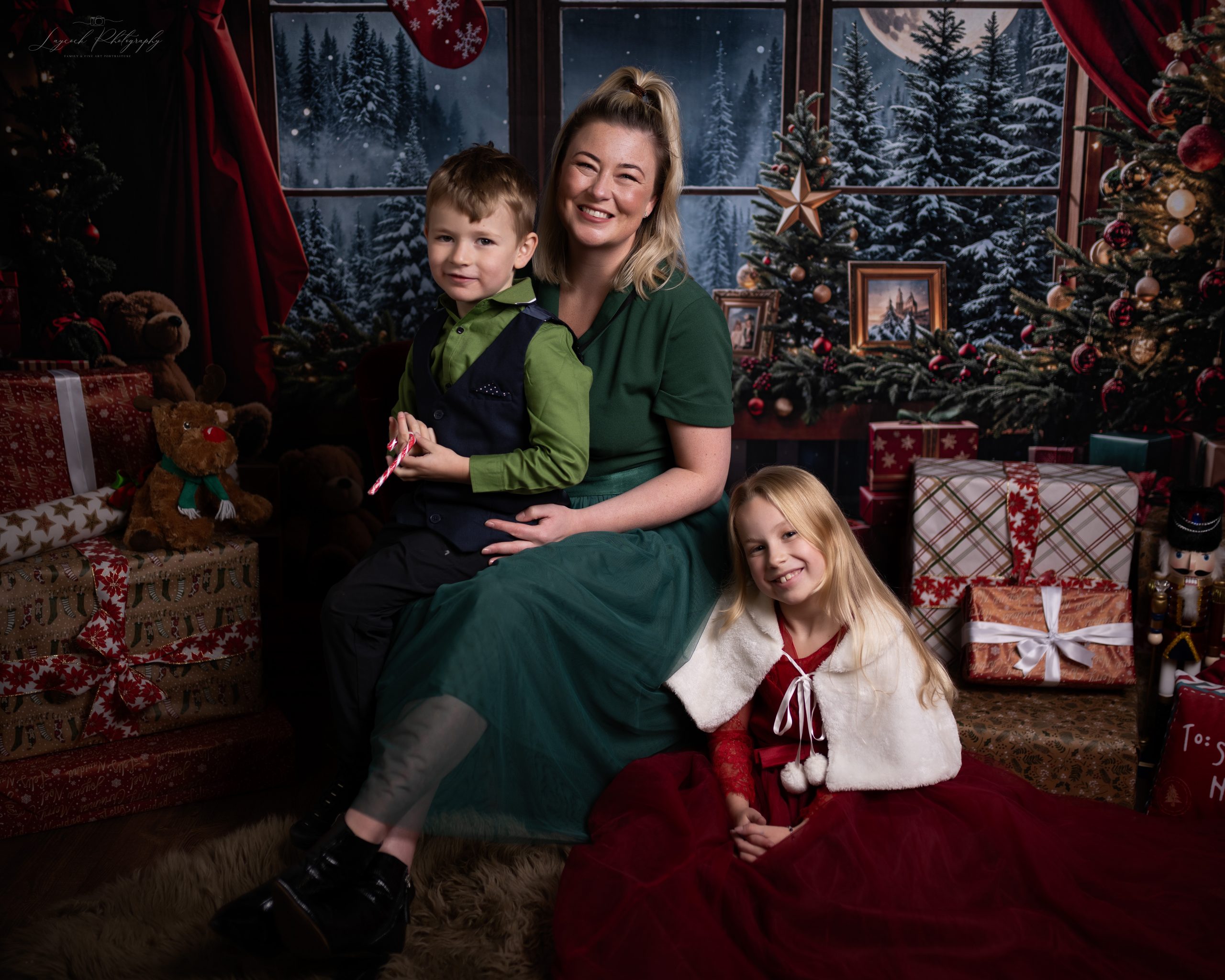 Children's Christmas portrait at Laycock Photography